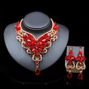 Lovely Rhinestone Neckless Set